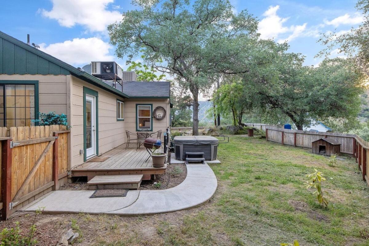 3B Hot Tub, 4Mi From Sequoia, Arcade Games, Foosball Three Rivers Eksteriør billede